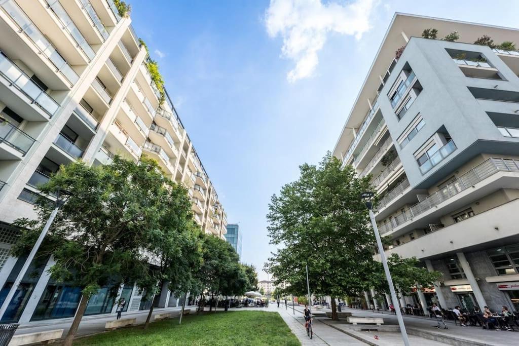 Santa Giulia Connect Lägenhet Milano Exteriör bild
